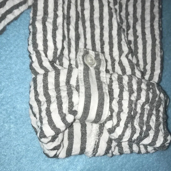 MAX STUDIO striped gray and white collared 3/4 button up sleeves textured size S - Picture 4 of 10